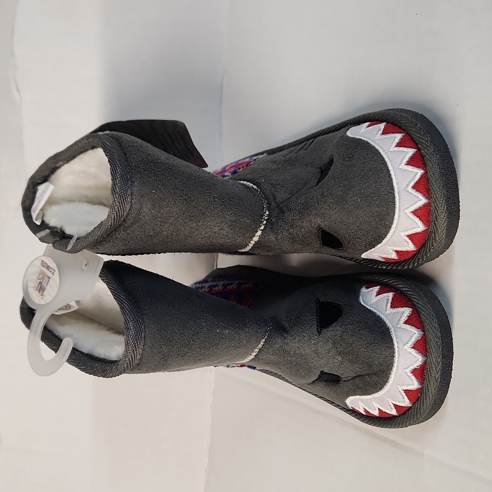 NWT The Original Muk Luks Zoo Babies Kids (girls)  sz 11 lined Slipper boots